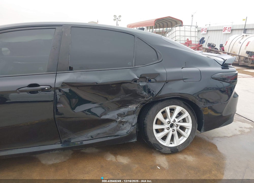 2022 TOYOTA CAMRY LE VIN: 4T1C11AK6NU675539