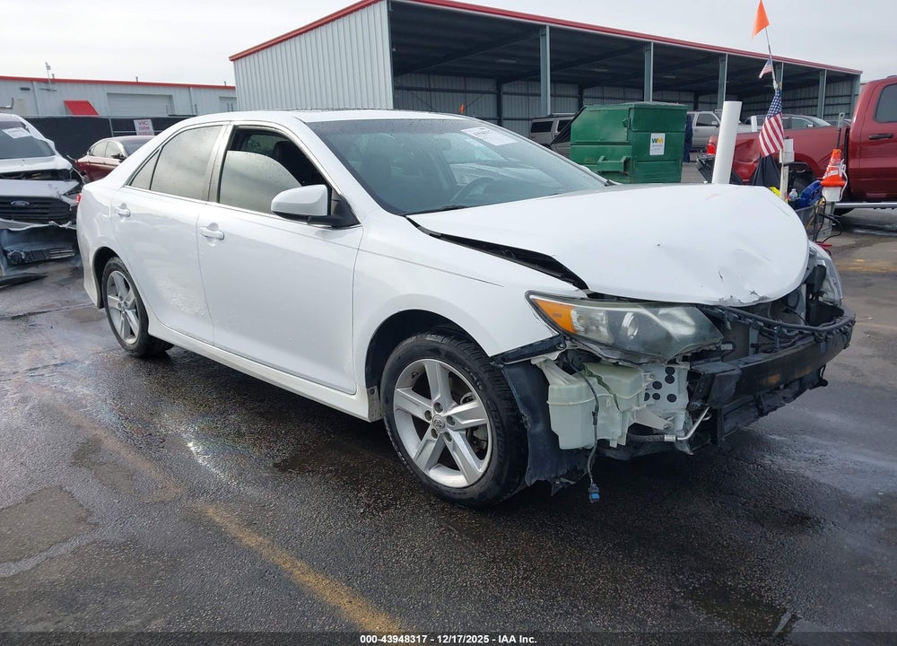 2014 TOYOTA CAMRY SE VIN: 4T1BF1FK9EU822717