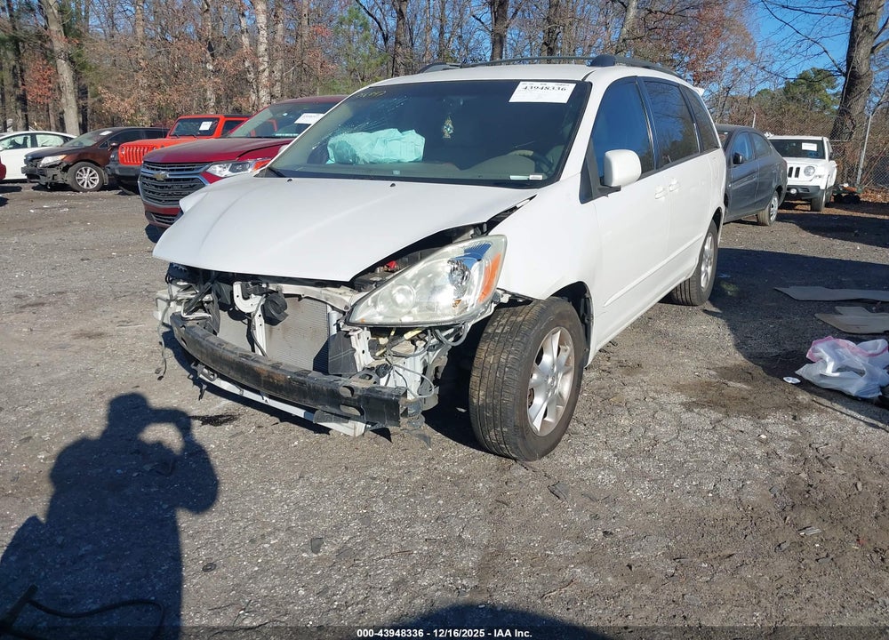 2004 TOYOTA SIENNA XLE VIN: 5TDZA22C54S155458