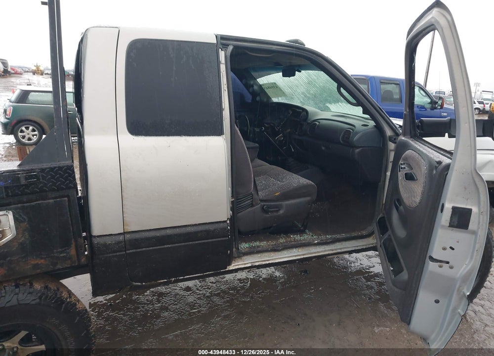 2001 DODGE RAM 2500 ST VIN: 3B7KF23601G166180
