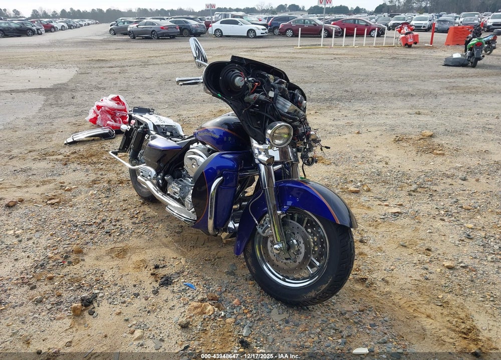 2004 HARLEY-DAVIDSON FLHTCSE VIN: 1HD1PJE114Y952888