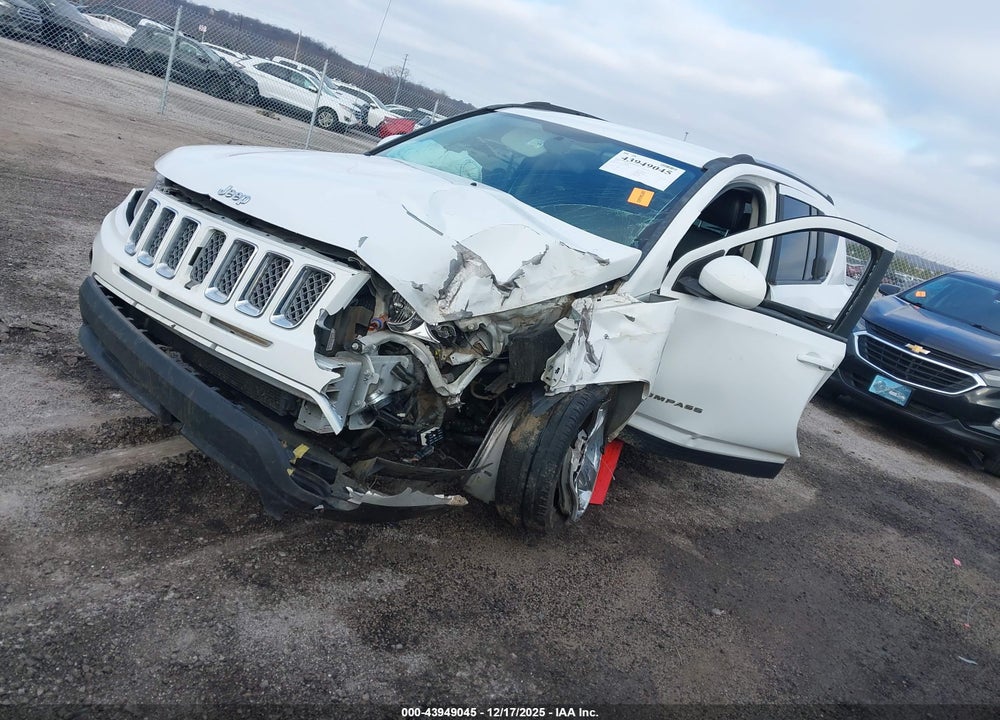 2014 JEEP COMPASS LATITUDE VIN: 1C4NJCEA3ED648020