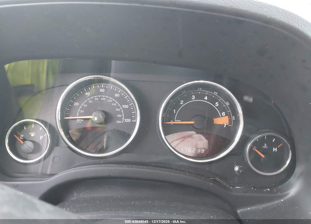 2014 JEEP COMPASS LATITUDE VIN: 1C4NJCEA3ED648020