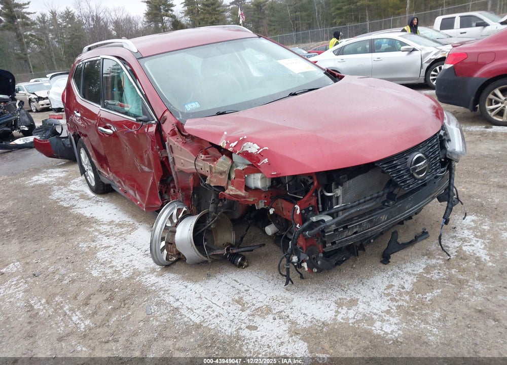 2018 NISSAN ROGUE SV VIN: 5N1AT2MV0JC843527