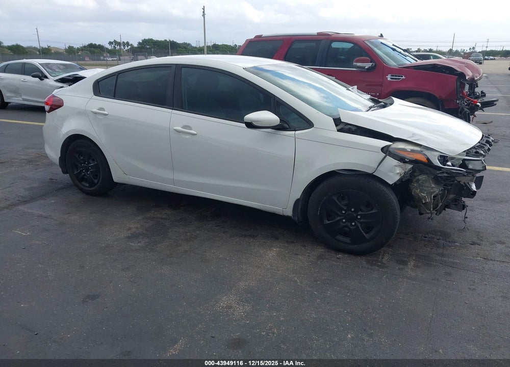 2017 KIA FORTE LX VIN: 3KPFK4A78HE059341