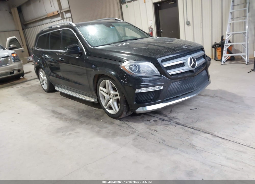 2015 MERCEDES-BENZ GL 550 4MATIC VIN: 4JGDF7DE6FA456548