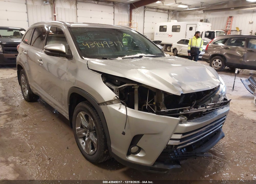 2017 TOYOTA HIGHLANDER LIMITED PLATINUM VIN: 5TDDZRFH7HS399216