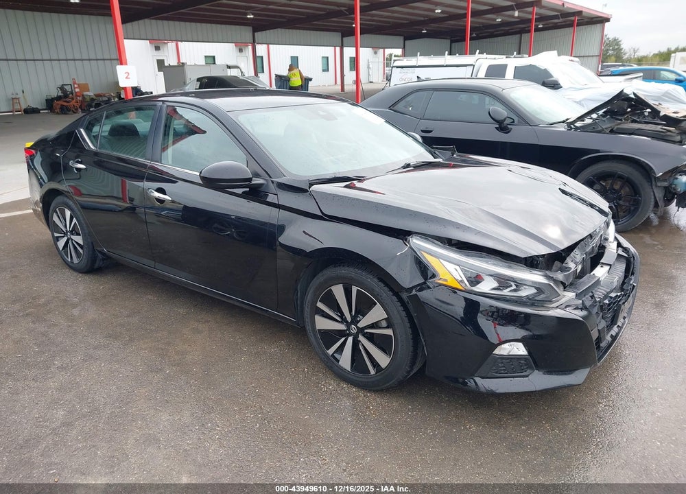 2022 NISSAN ALTIMA SV FWD VIN: 1N4BL4DV3NN366113