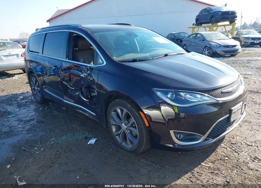 2017 CHRYSLER PACIFICA LIMITED VIN: 2C4RC1GG9HR812065