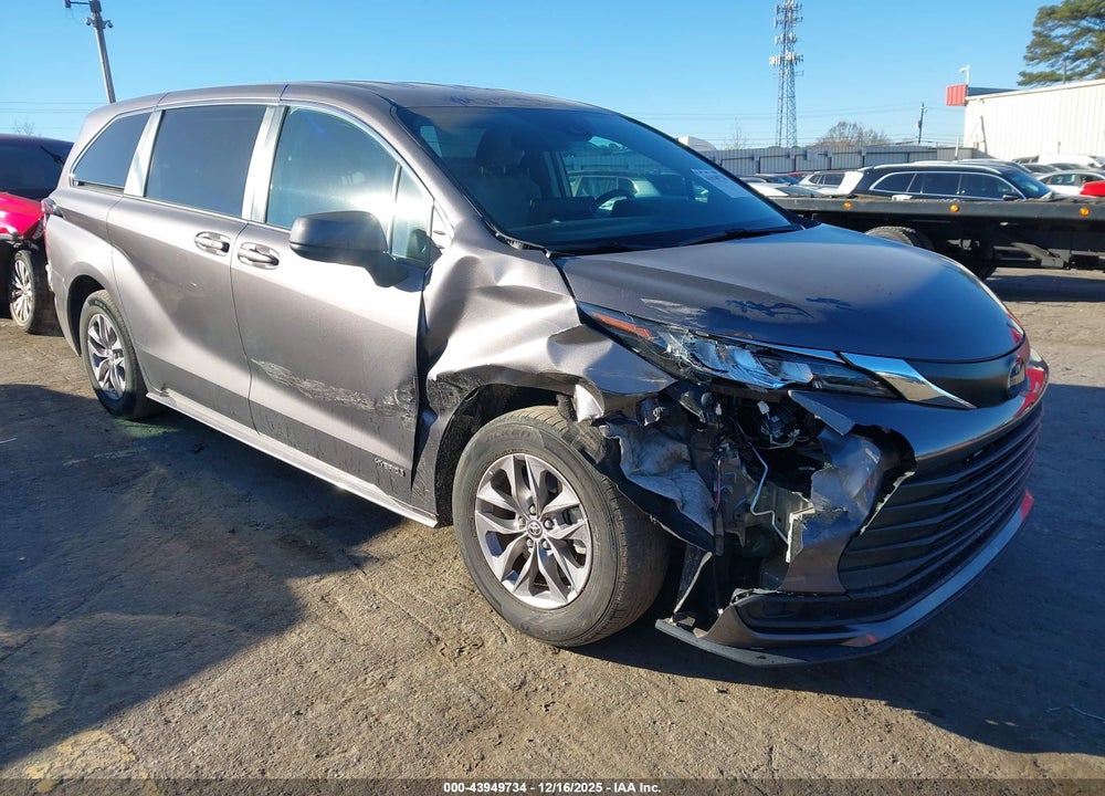 2021 TOYOTA SIENNA LE VIN: 5TDKRKEC7MS046389
