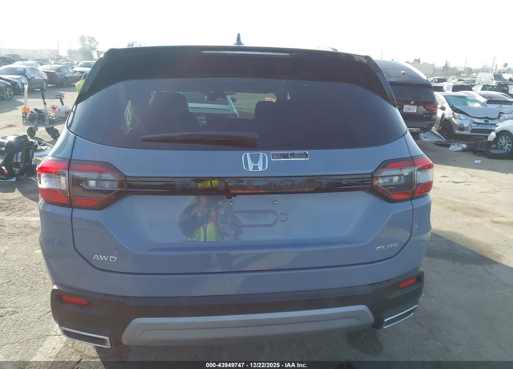 2025 HONDA PILOT ELITE VIN: 5FNYG1H88SB139862