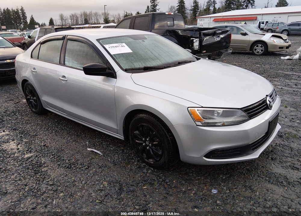 2014 VOLKSWAGEN JETTA 2.0L S VIN: 3VW2K7AJ2EM418712