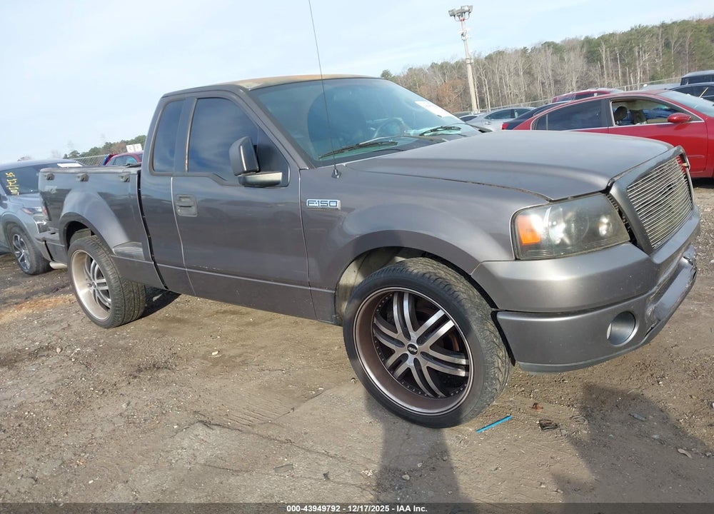 2006 FORD F-150 STX/XLT VIN: 1FTRF02W16KB61302