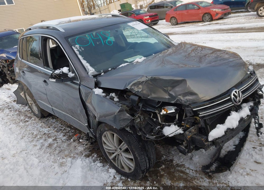2012 VOLKSWAGEN TIGUAN SE VIN: WVGBV7AX1CW003338