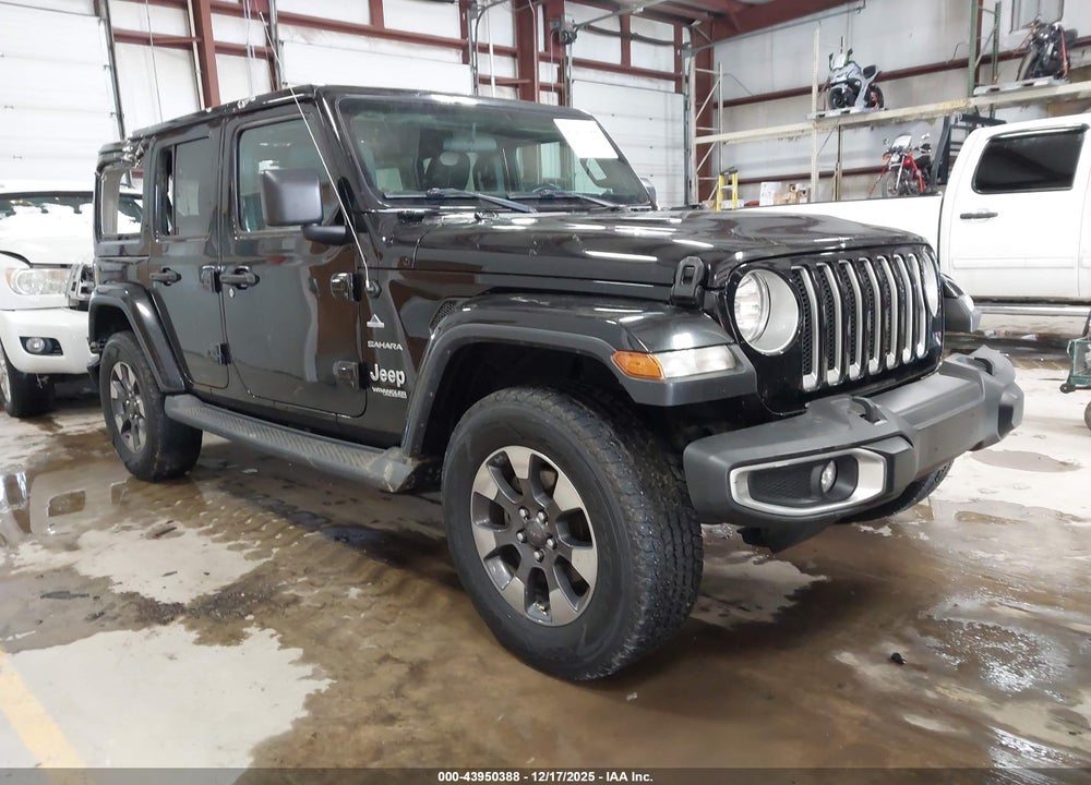 2018 JEEP WRANGLER UNLIMITED SAHARA VIN: 1C4HJXEG7JW130614