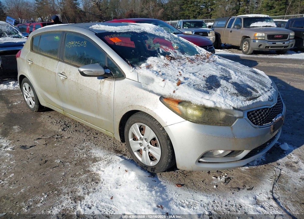 2016 KIA FORTE LX VIN: KNAFK5A85G5547863