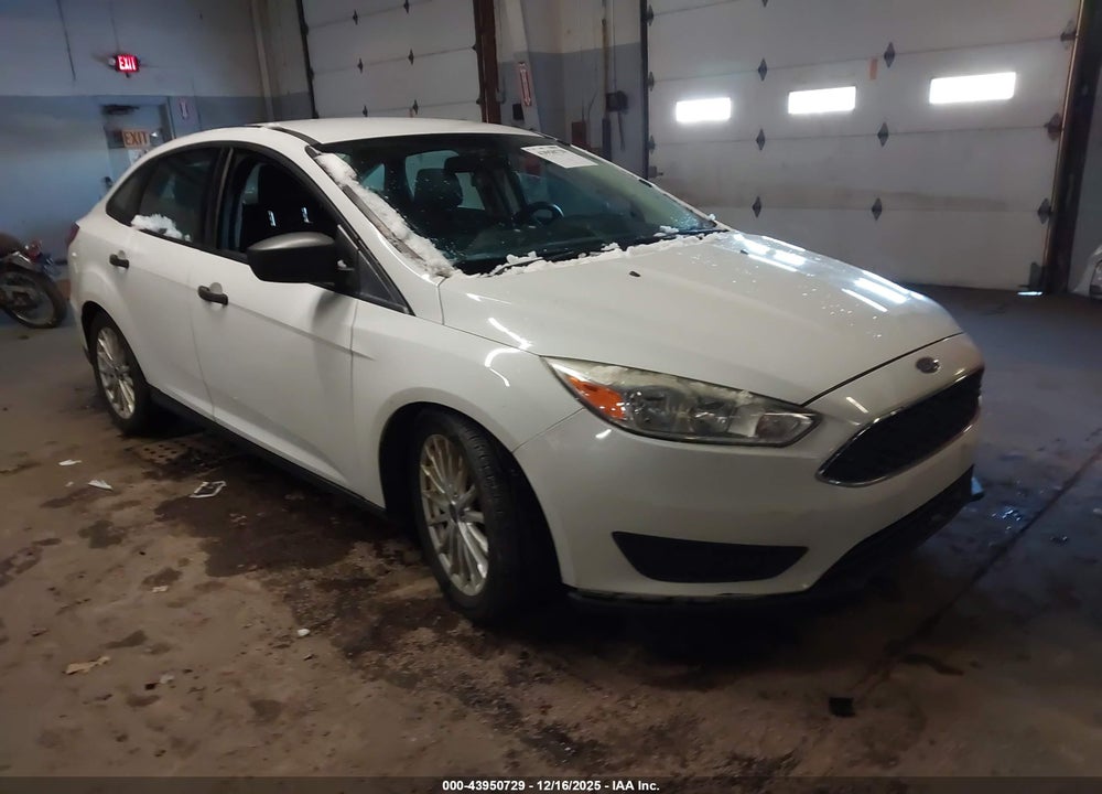 2016 FORD FOCUS S VIN: 1FADP3E24GL232852