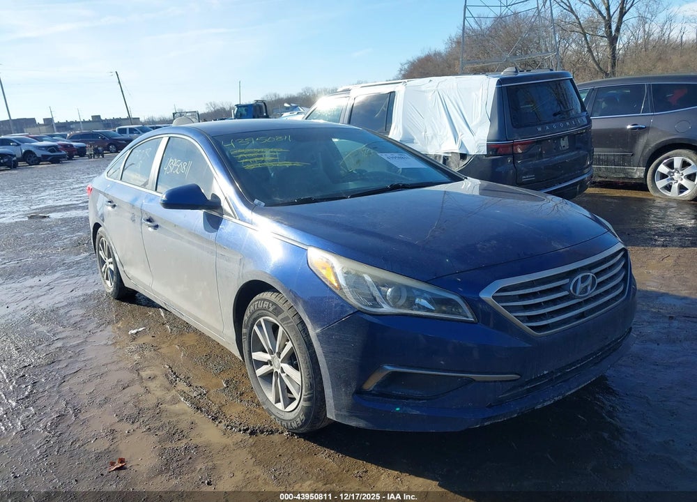 2017 HYUNDAI SONATA VIN: 5NPE24AFXHH575232