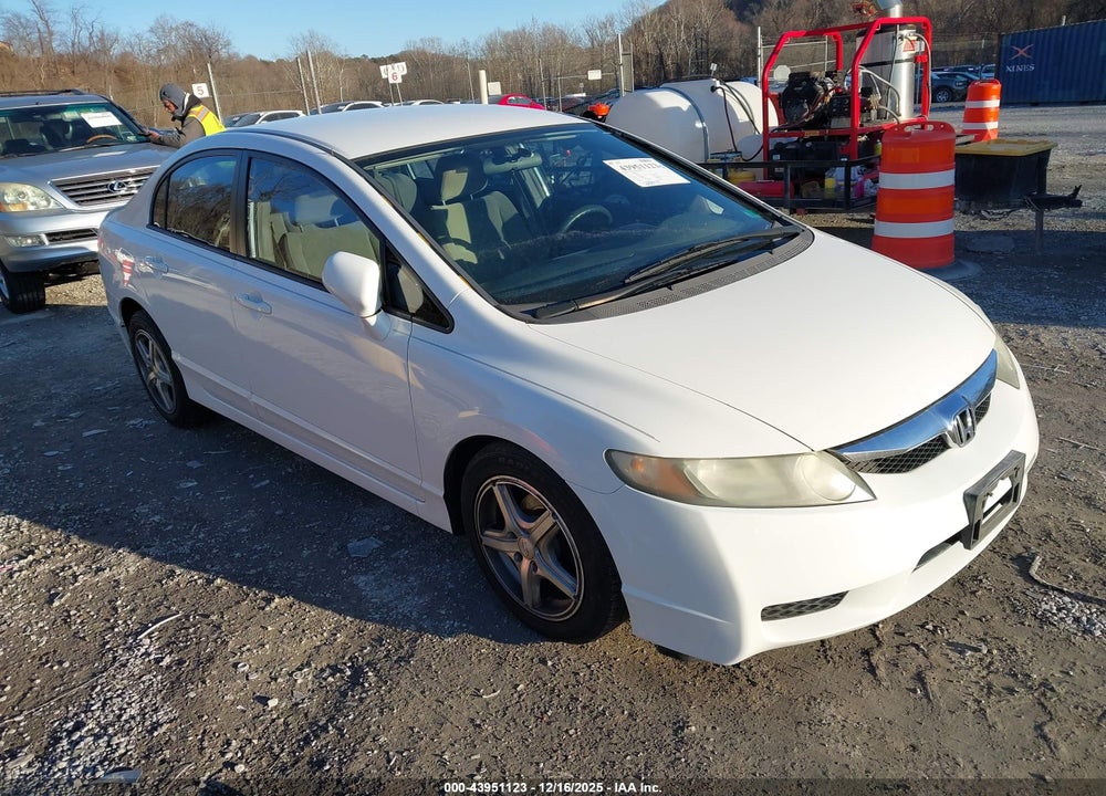 2010 HONDA CIVIC LX VIN: 2HGFA1F57AH543313