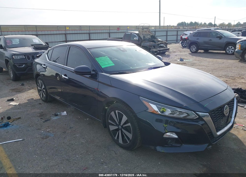 2020 NISSAN ALTIMA SV FWD VIN: 1N4BL4DV1LC272840