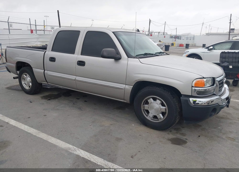 2006 GMC SIERRA 1500 SLT VIN: 2GTEC13T261131906