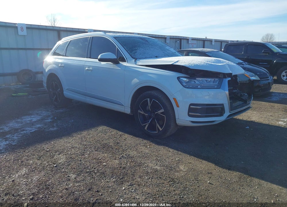 2017 AUDI Q7 3.0T PREMIUM VIN: WA1LAAF78HD057937