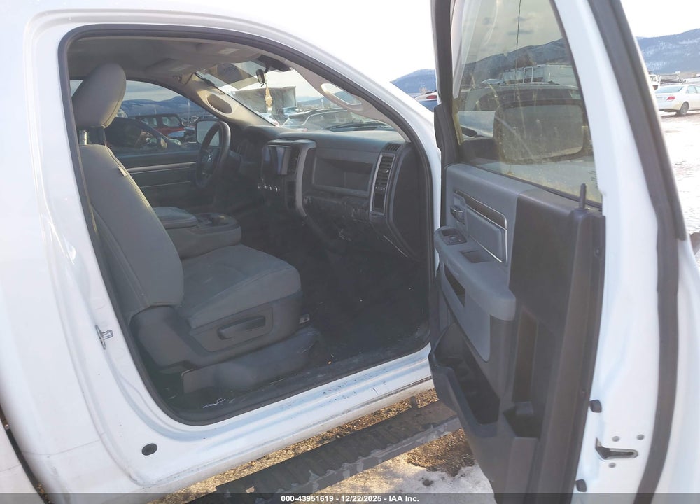 2014 RAM 1500 TRADESMAN VIN: 3C6JR7DG7EG257743