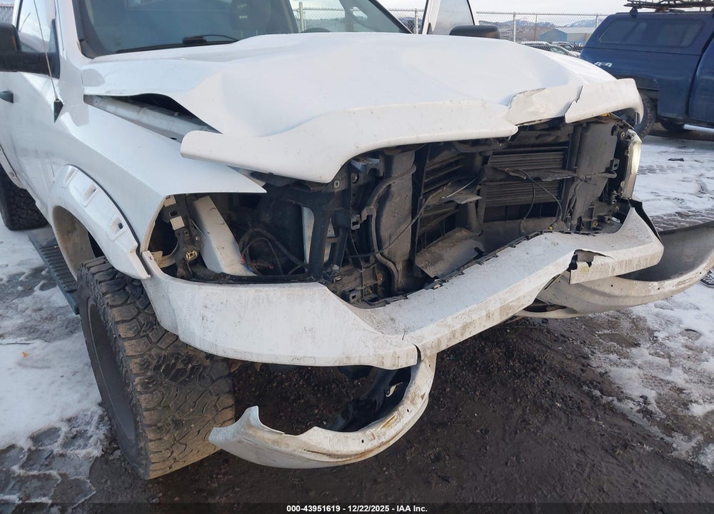 2014 RAM 1500 TRADESMAN VIN: 3C6JR7DG7EG257743