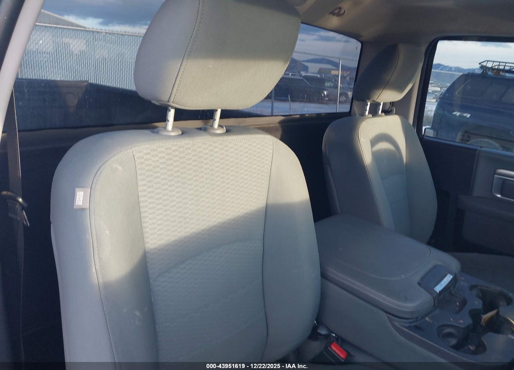 2014 RAM 1500 TRADESMAN VIN: 3C6JR7DG7EG257743