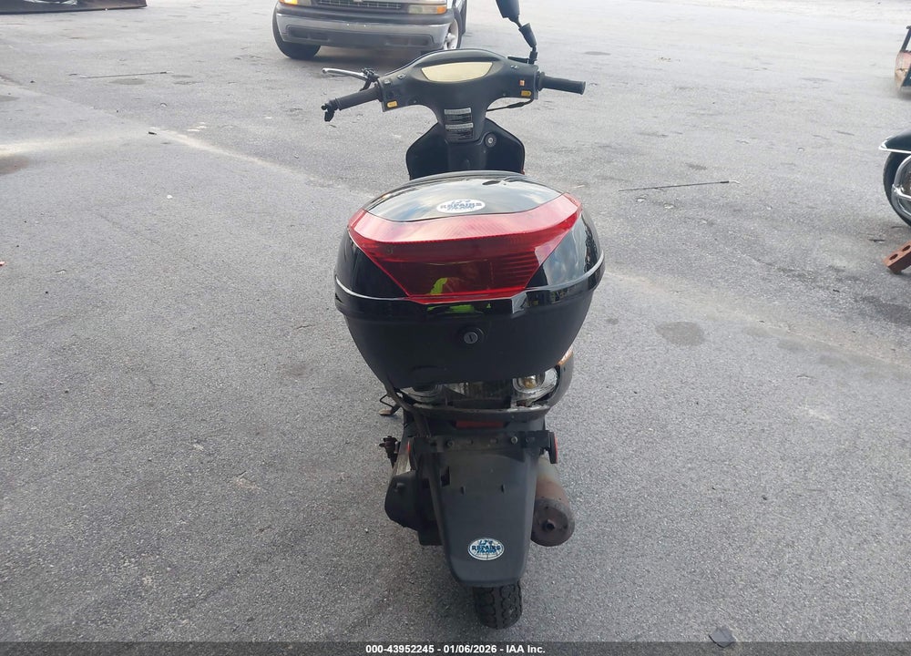 2020 MOPED VIN: LT4Z1NAA5LZ000184