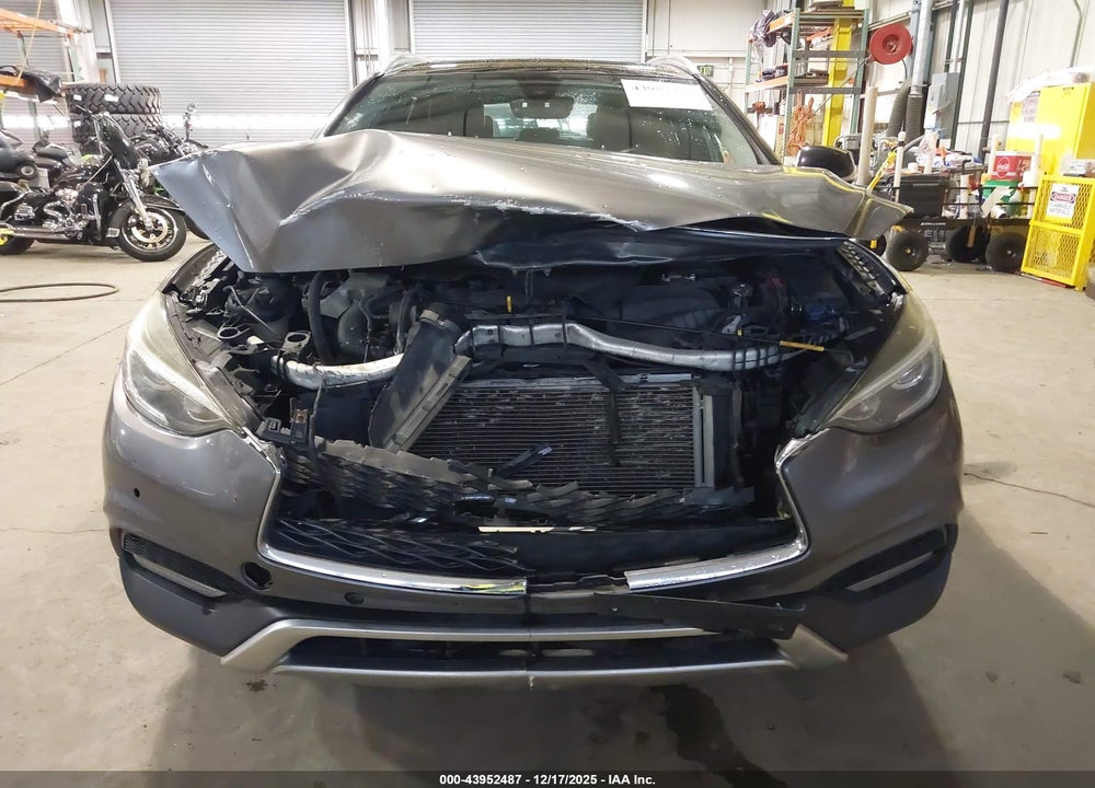 2017 INFINITI QX30 PREMIUM VIN: SJKCH5CR4HA024379
