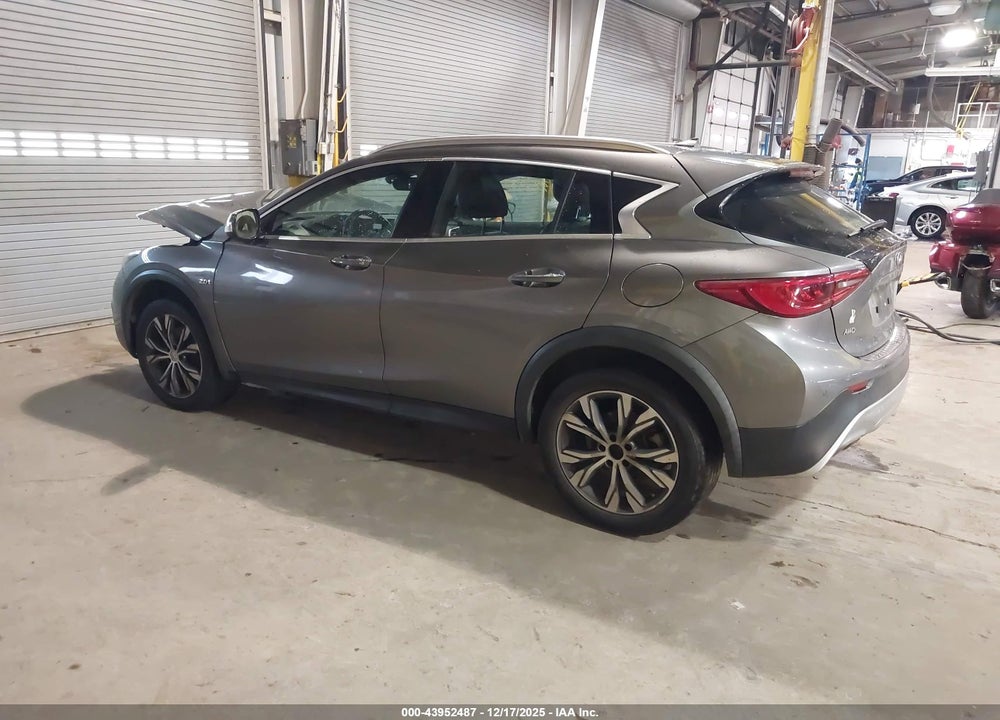 2017 INFINITI QX30 PREMIUM VIN: SJKCH5CR4HA024379