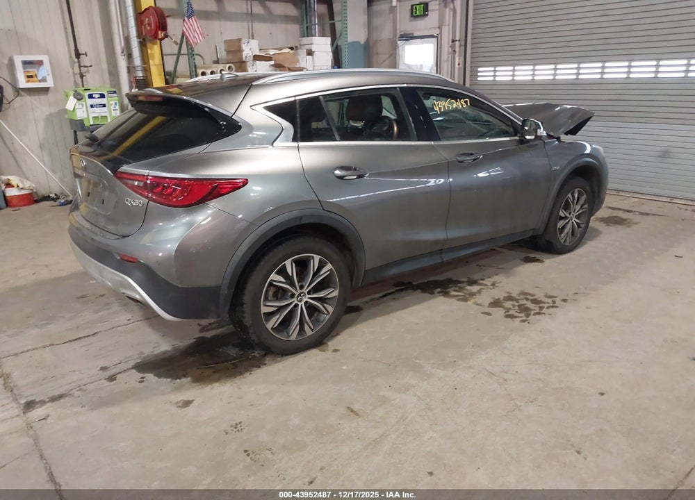 2017 INFINITI QX30 PREMIUM VIN: SJKCH5CR4HA024379