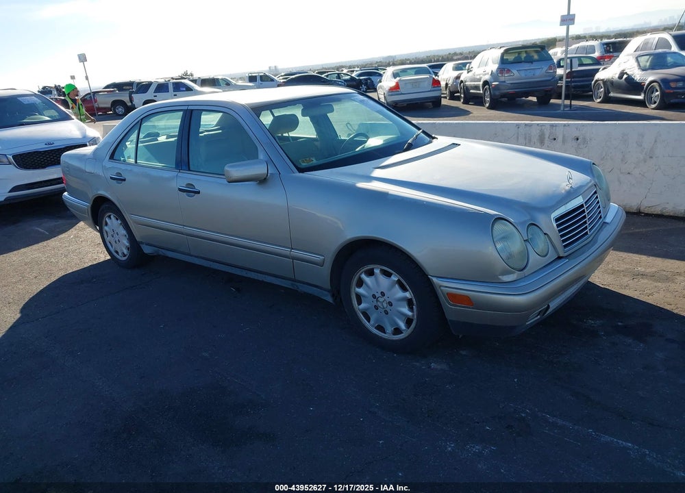 1998 MERCEDES-BENZ E 320 VIN: WDBJF65F0WA549069
