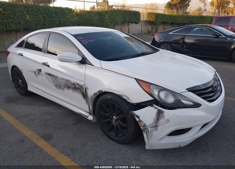 2014 HYUNDAI SONATA SE 2.0T VIN: 5NPEC4AB0EH829486