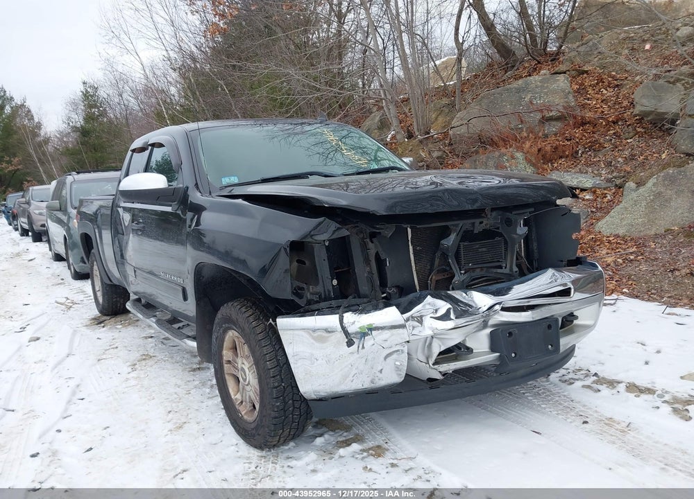 2013 CHEVROLET SILVERADO 1500 LT VIN: 1GCRKSE7XDZ223053