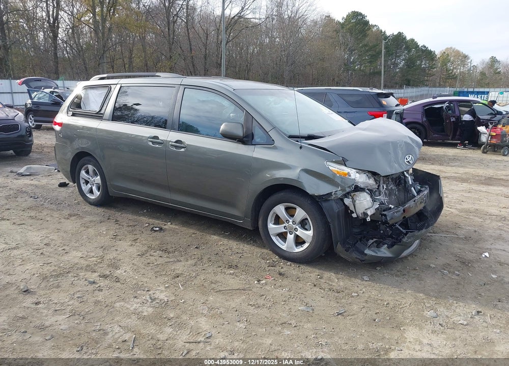 2011 TOYOTA SIENNA LE V6 VIN: 5TDKK3DC3BS154629