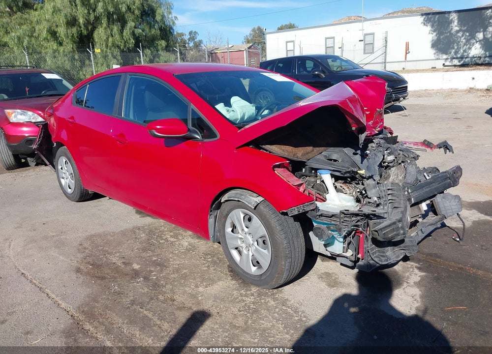 2016 KIA FORTE LX VIN: KNAFK4A62G5611642