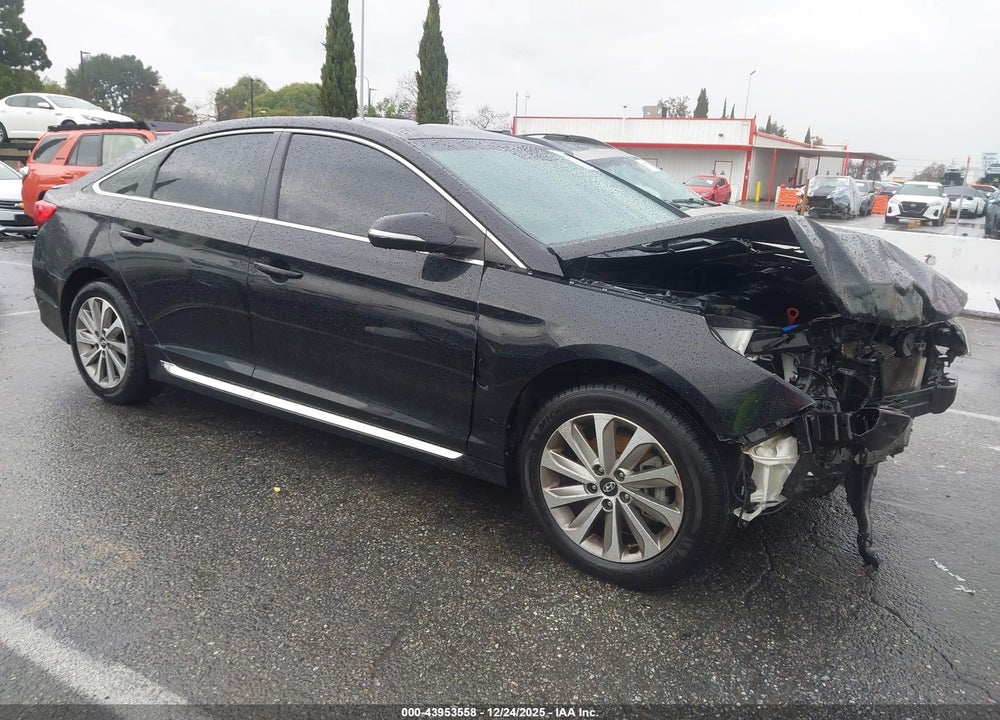 2016 HYUNDAI SONATA VIN: 5NPE34AF8GH268587