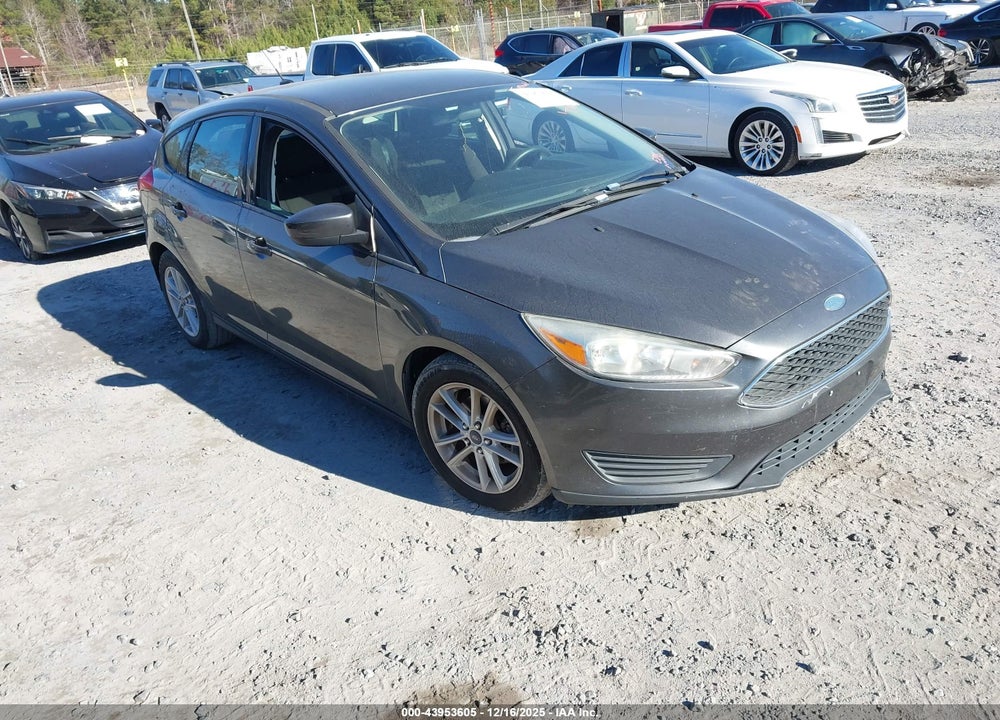 2018 FORD FOCUS SE VIN: 1FADP3K21JL279901
