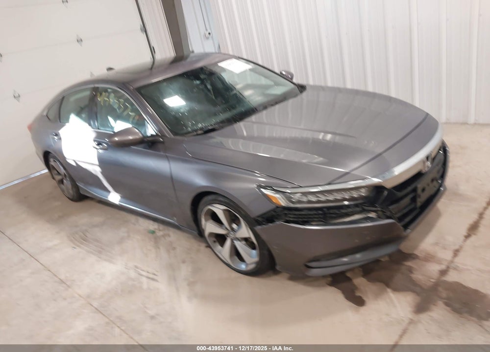 2018 HONDA ACCORD TOURING 2.0T VIN: 1HGCV2F97JA051136