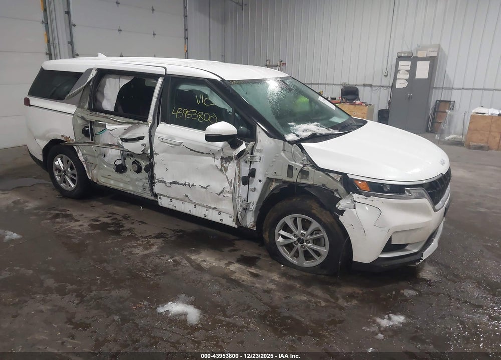 2022 KIA CARNIVAL MPV LX SEAT PACKAGE VIN: KNDNB4H35N6131130