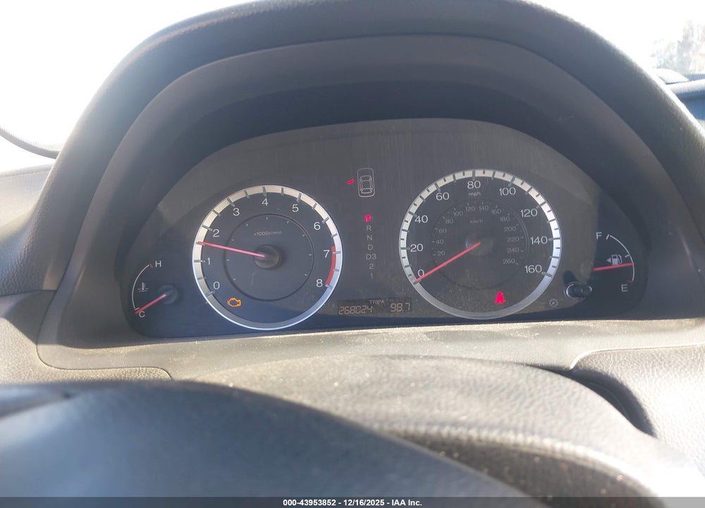 2011 HONDA ACCORD 2.4 LX VIN: 1HGCP2F31BA020505