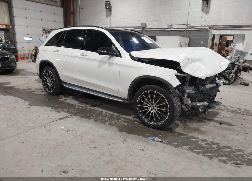 2022 MERCEDES-BENZ GLC 300 SUV VIN: W1N0G8DBXNV368145