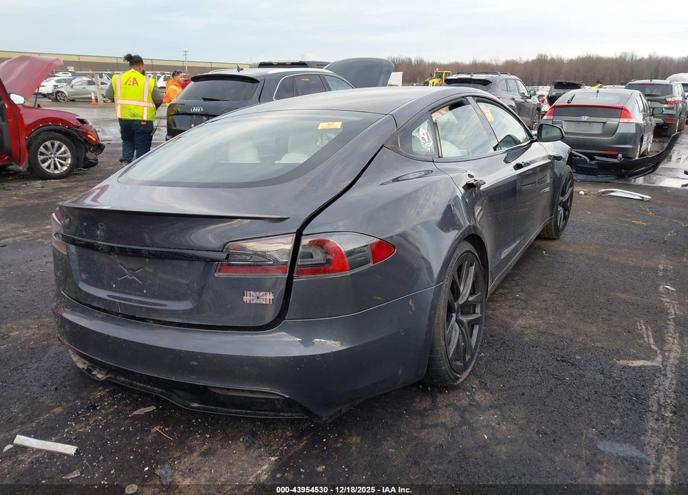 2022 TESLA MODEL S PLAID TRI MOTOR ALL-WHEEL DRIVE VIN: 5YJSA1E64NF461252