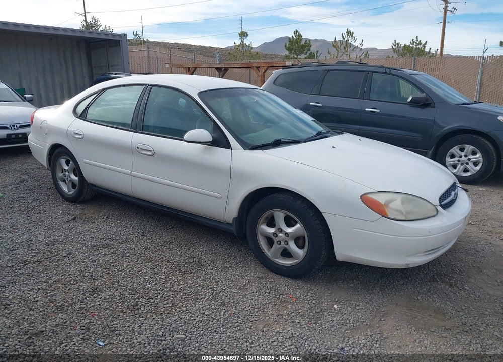 2000 FORD TAURUS SES VIN: 1FAFP5523YA220628