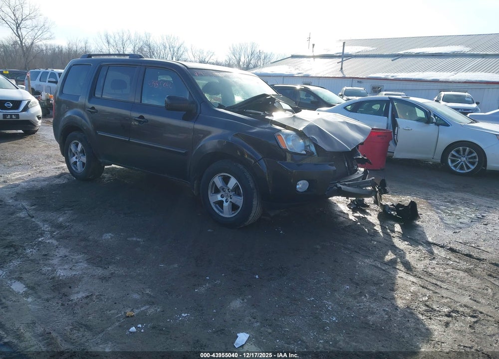 2011 HONDA PILOT EX-L VIN: 5FNYF4H55BB029507