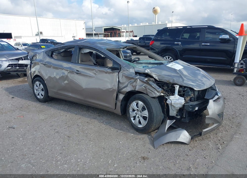 2016 HYUNDAI ELANTRA SE VIN: 5NPDH4AE2GH759032
