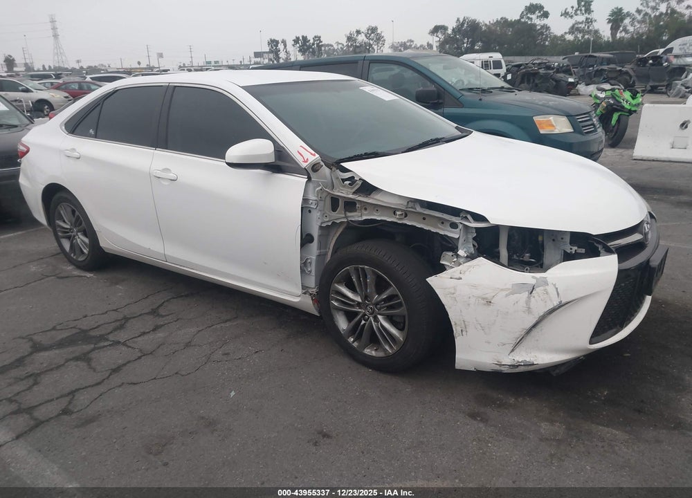 2015 TOYOTA CAMRY SE VIN: 4T1BF1FK4FU891414