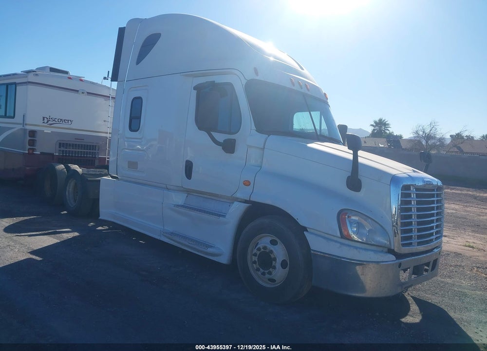 2018 FREIGHTLINER CASCADIA 125 VIN: 3AKJGLDR7JDJU6827
